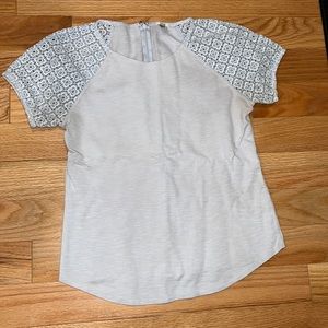 Jcrew | small purple lace sleeve t shirt lilac color